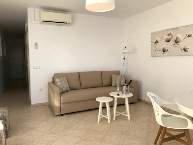 Los Fernandos, 1st line Beachfront Poniente, 2 bedroom apartment Ocean Terrace Benidorm Buitenkant foto
