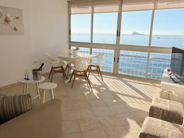 Los Fernandos, 1st line Beachfront Poniente, 2 bedroom apartment Ocean Terrace Benidorm Buitenkant foto